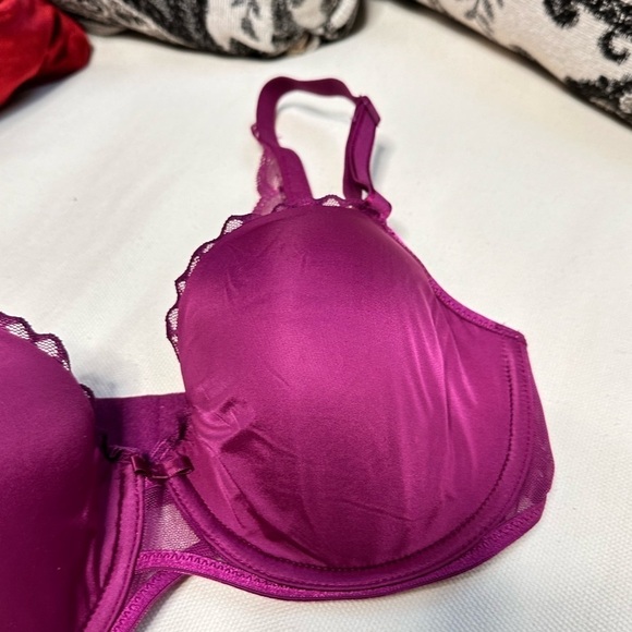 BRA FELINA 32DD Plum Plunge Underwire Silky Lace Detail Light Pad 225073 3451 PS - Picture 5 of 10